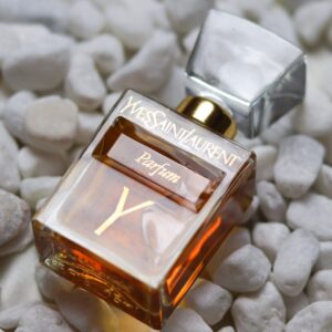 Y Yves Saint Laurent